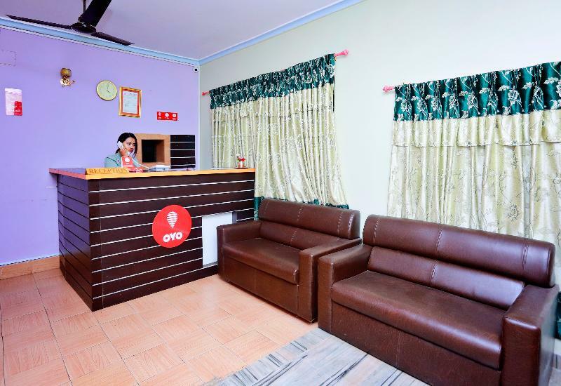 Oyo 575 Api Suites Pokhara Extérieur photo