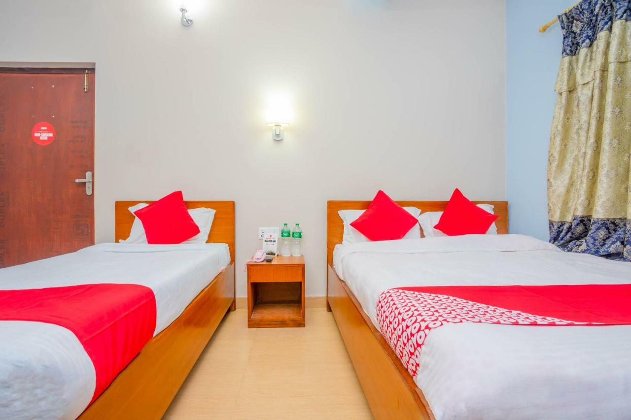 Oyo 575 Api Suites Pokhara Extérieur photo