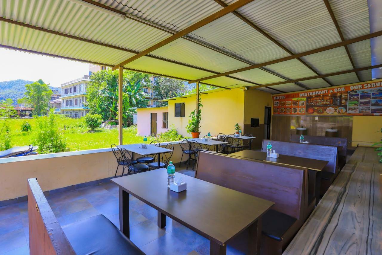 Oyo 575 Api Suites Pokhara Extérieur photo