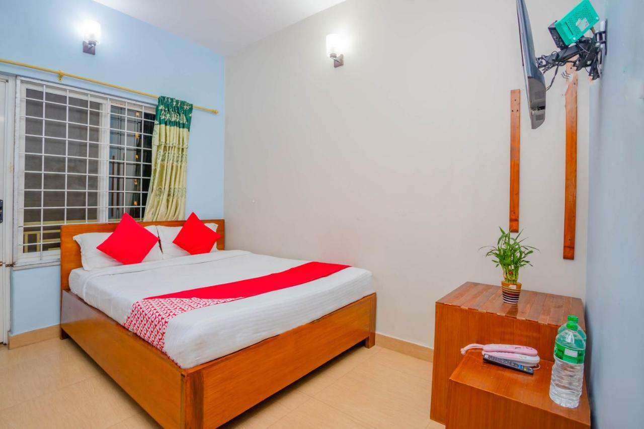 Oyo 575 Api Suites Pokhara Extérieur photo