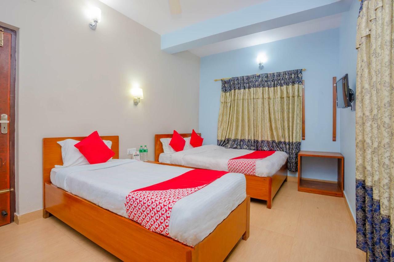 Oyo 575 Api Suites Pokhara Extérieur photo