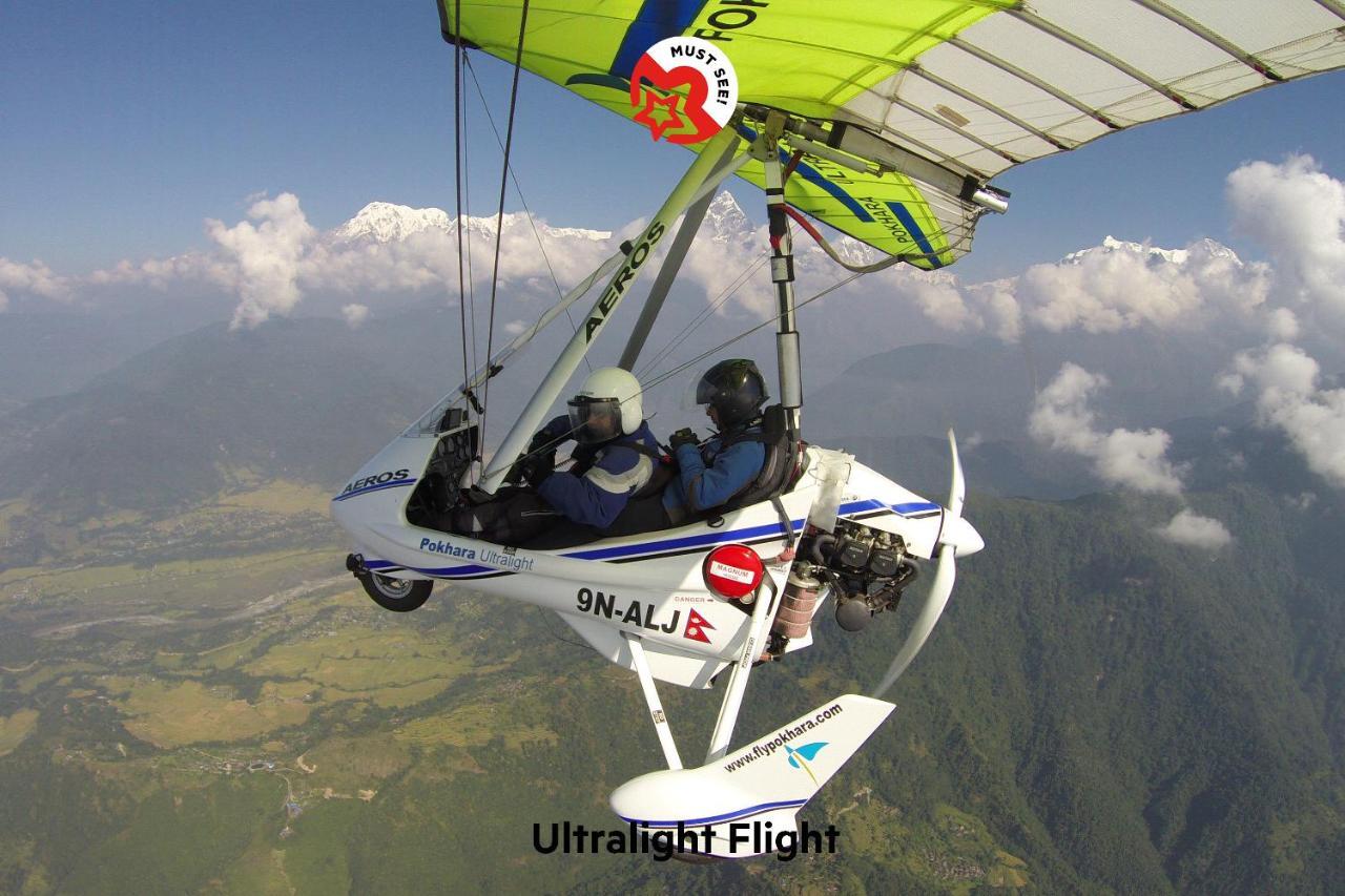 Oyo 575 Api Suites Pokhara Extérieur photo